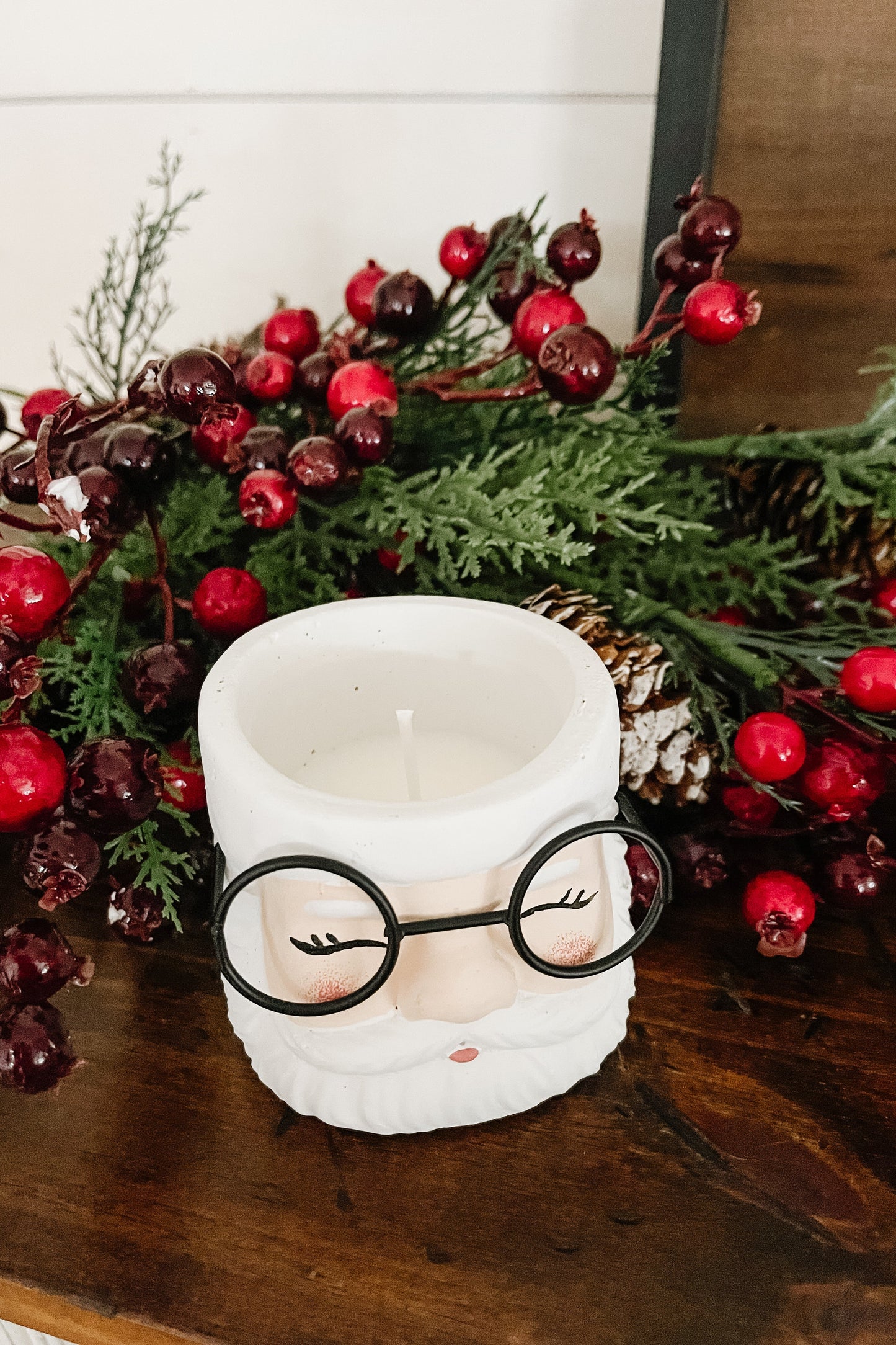 Santa with Glasses Candle – Wintery & Whimsical Scented Décor