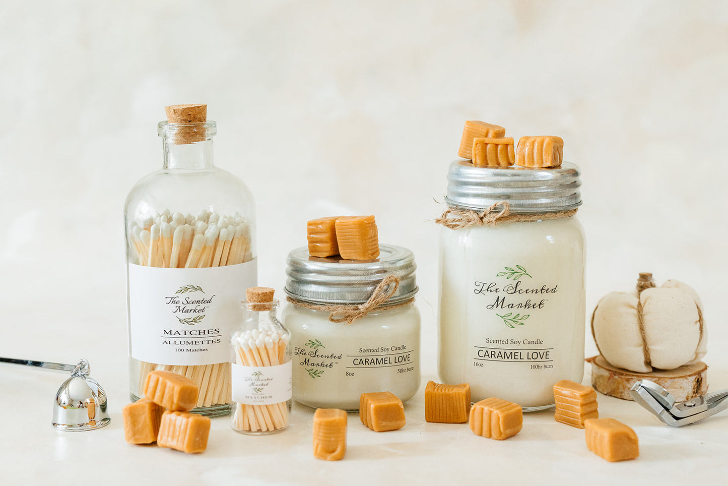 CARAMEL LOVE Soy Wax Candle 8 oz