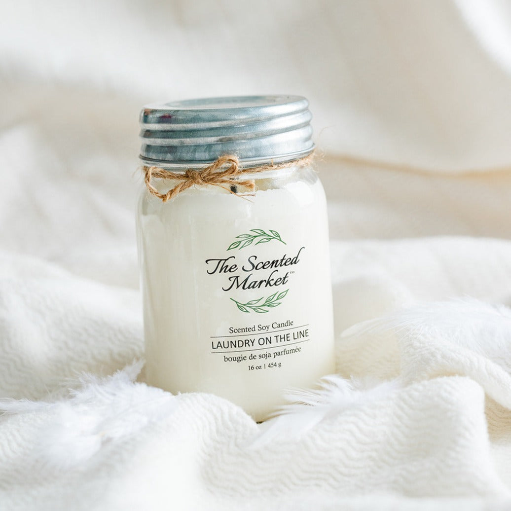 LAUNDRY ON THE LINE Soy Wax Candle 16 oz - The Scented Market 